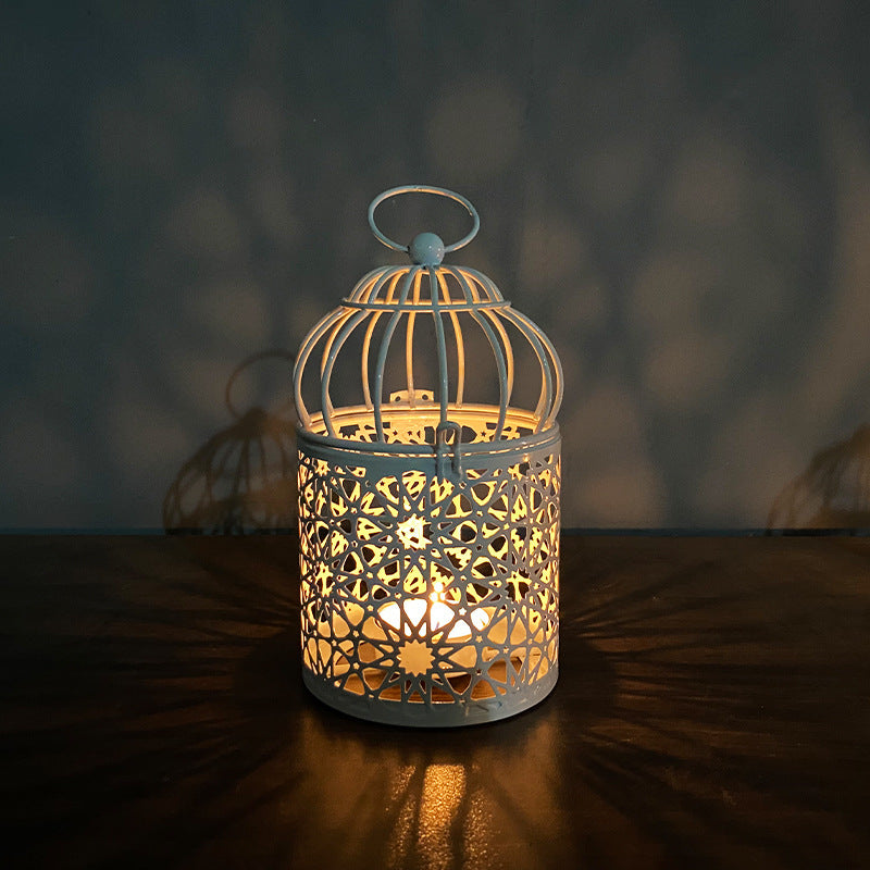 Lustre tipo gaiola em ferro forjado com suporte para vela de artesanato