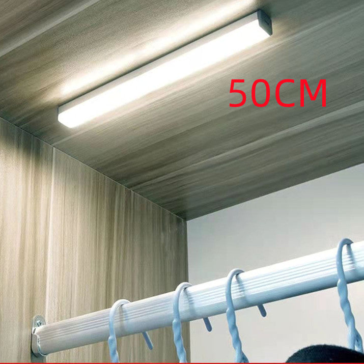 Luminária automática com sensor de presença