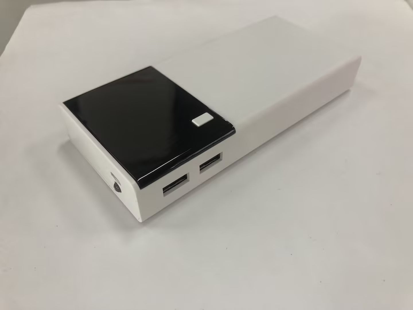 Power Bank - Potência 20000 mAh - Preto
