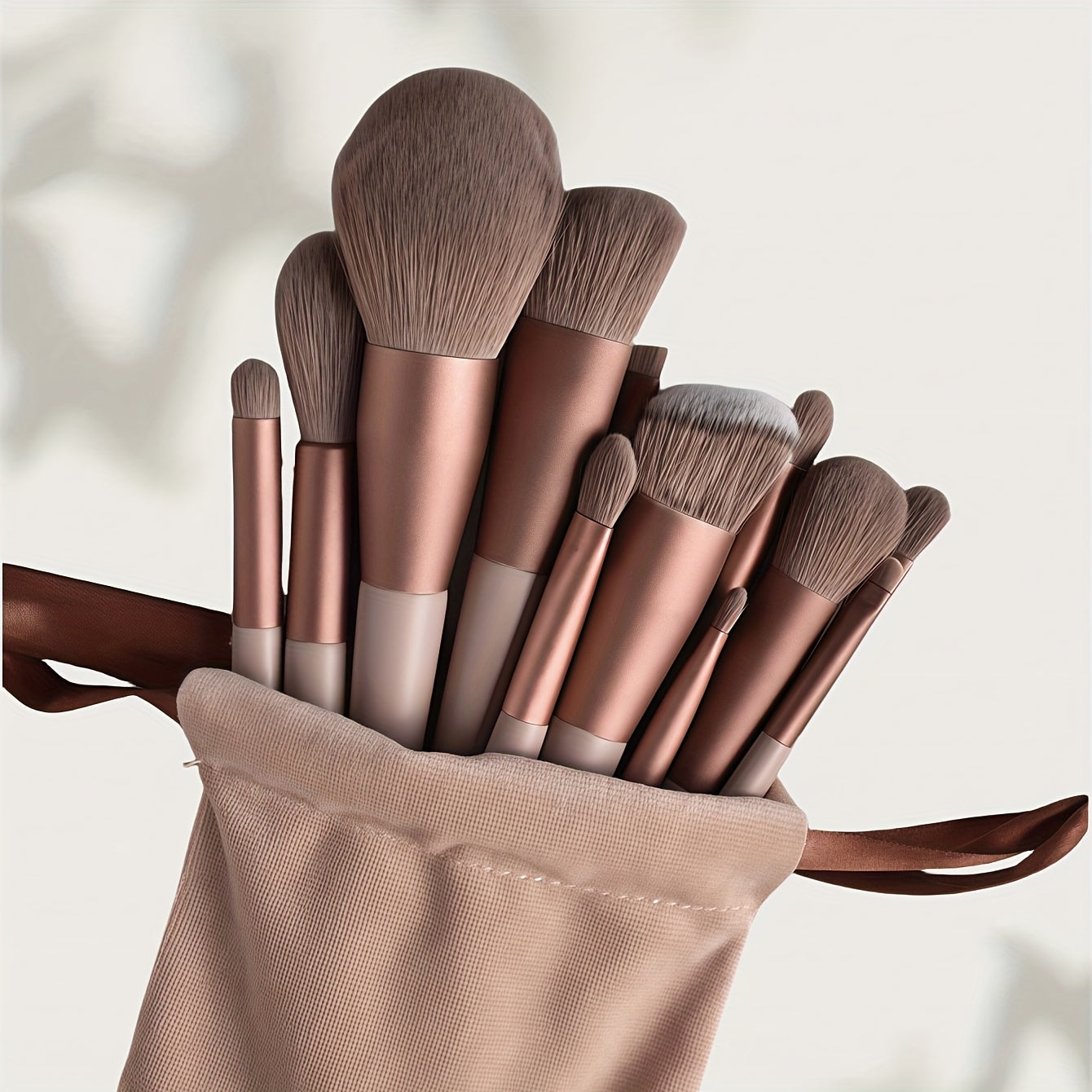 Kit de 13 pincéis cosméticos de maquiagem profissional Soft Fur Beauty, Sombra, Base, Blush.    Frete grátis